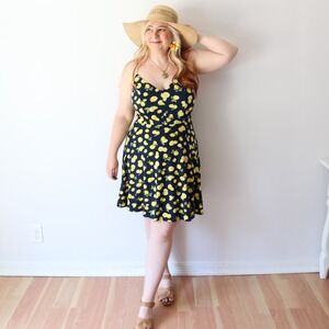 Nine‎ Britton Lemon Print Dress Navy Strappy Back Stitch Fix Summer Vacation L